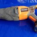Between Loppers and Chainsaw: Using a Cordless Reciprocating Saw as a Garden Tool