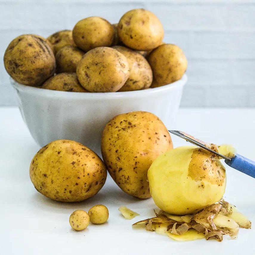 Photo of Potato (Solanum tuberosum 'Yukon Gold') uploaded by Joy